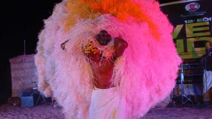 Coutume dansée africaine Île de France